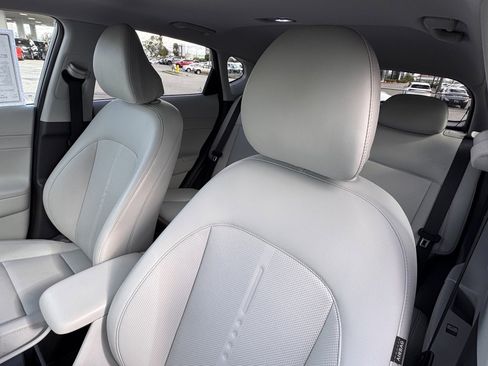 Used 2024 Hyundai Kona Limited image 20