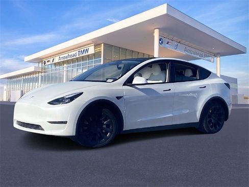 Used 2023 Tesla Model Y Long Range image 34