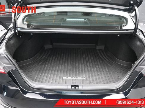Used 2026 Toyota Camry SE FWD image 26