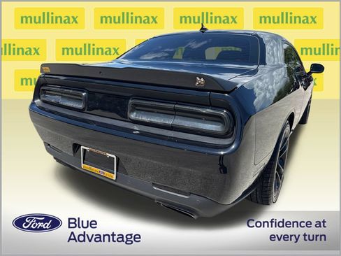 Used 2023 Dodge Challenger R/T Scat Pack RWD image 4