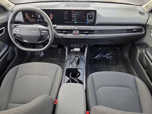 Used 2025 Kia K4 FWD image 17