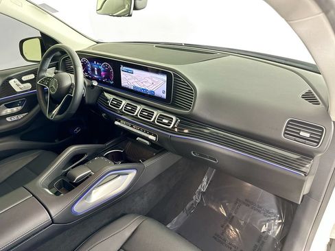 Certified 2024 Mercedes-Benz GLE 450 4MATIC image 30