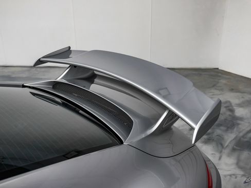 Used 2015 Porsche 911 GT3 RWD image 33