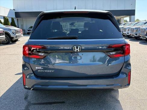 Used 2025 Honda Odyssey EX-L image 4