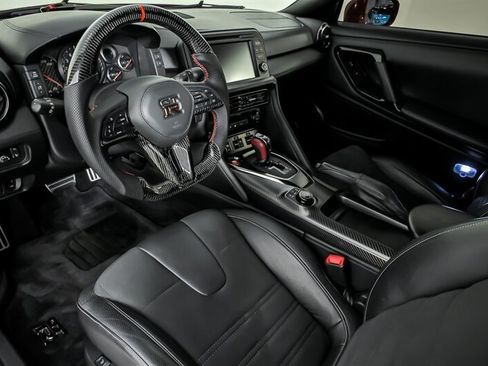 Used 2018 Nissan GT-R Premium AWD/4WD image 21
