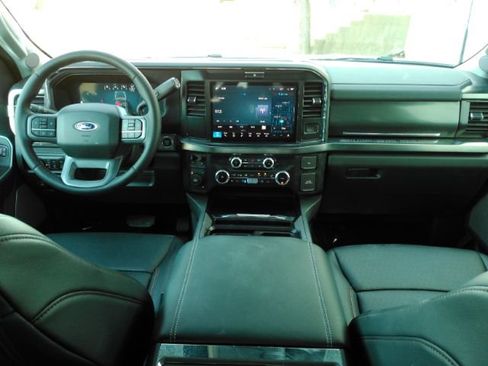 Used 2026 Ford F250 Lariat image 3