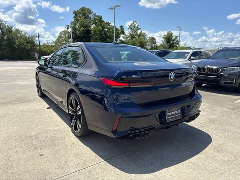 Certified 2023 BMW 760i xDrive AWD/4WD image 3