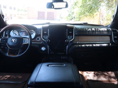 Used 2019 RAM 1500 Limited AWD/4WD image 17