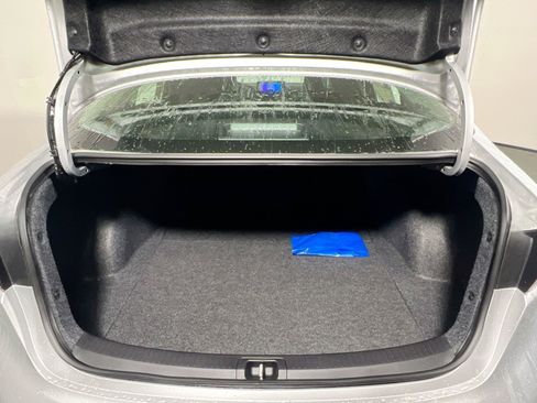 Used 2026 Toyota Corolla LE FWD image 33