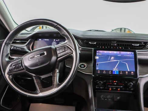 Used 2021 Jeep Grand Cherokee L Limited image 17