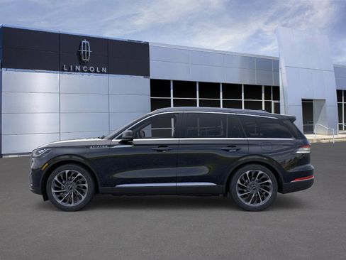 New 2026 Lincoln Aviator Reserve image 3