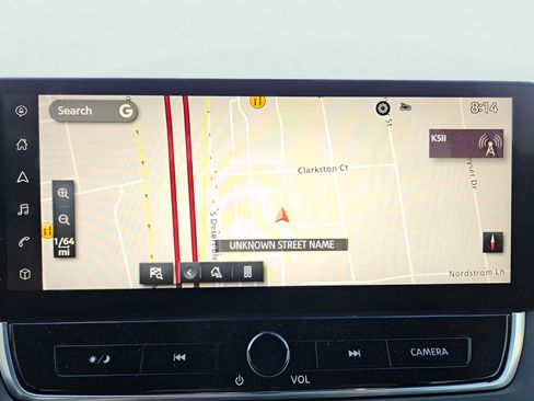 Used 2023 Nissan Altima 2.5 SV w/ SV Premium Package image 16