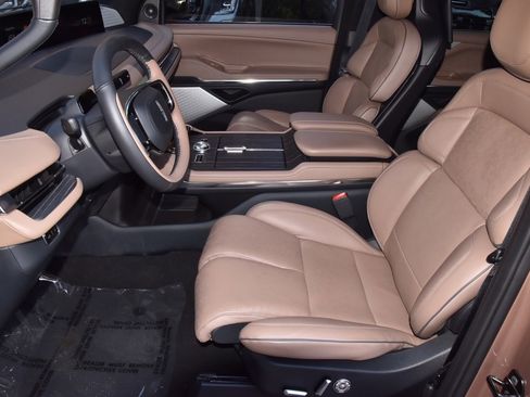 Certified 2025 Lincoln Navigator Black Label image 13