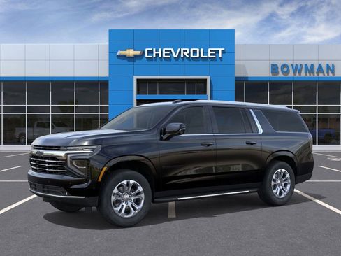 New 2026 Chevrolet Suburban LT image 2