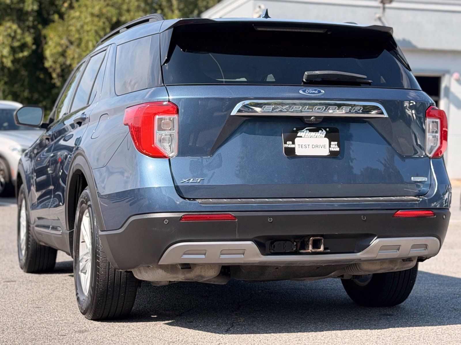 Used 2020 Ford Explorer XLT w/ Equipment Group 202A RWD image 3