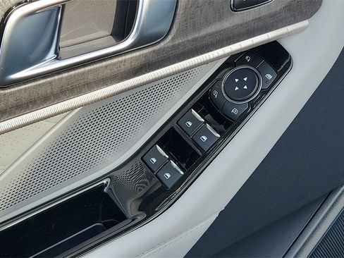 New 2026 Ford Explorer Platinum w/ LUX Leather Package image 13