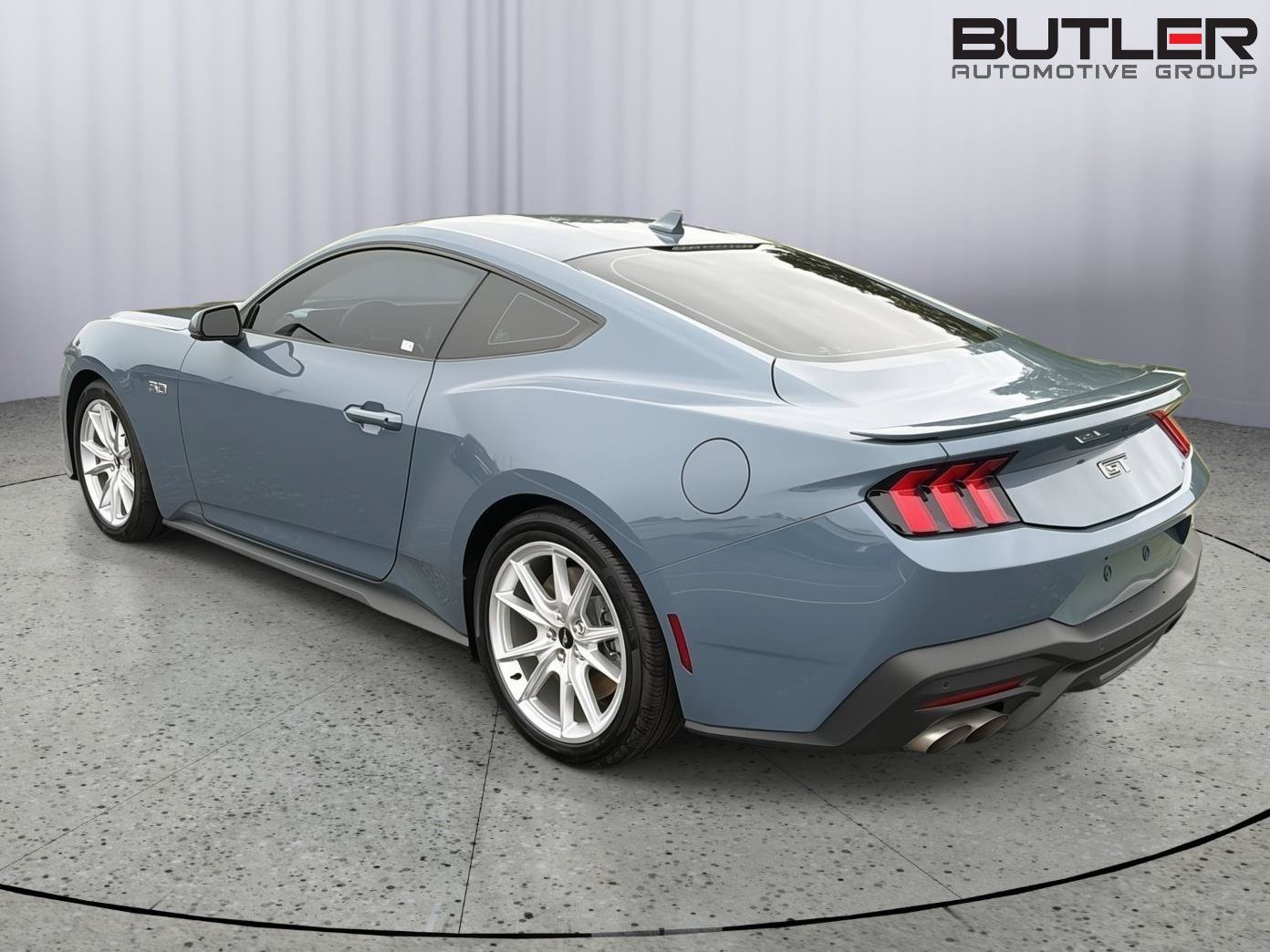 Used 2025 Ford Mustang GT Premium RWD image 4