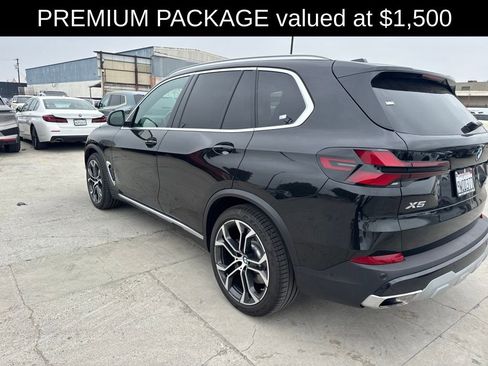Used 2026 BMW X5 xDrive50e AWD/4WD image 3
