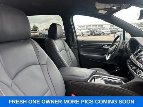 Used 2023 Buick Enclave Premium FWD image 7