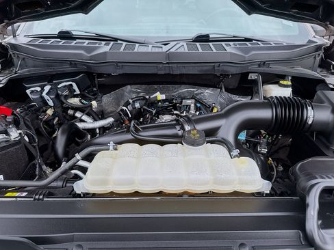 Certified 2022 Ford F150 XLT image 29