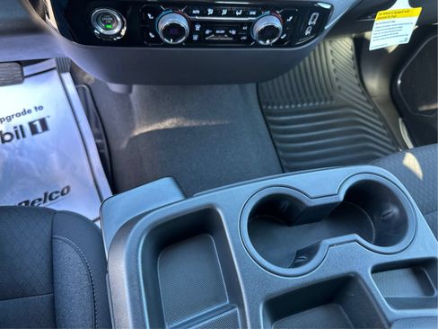 Used 2023 Chevrolet Silverado 1500 LT AWD/4WD image 15