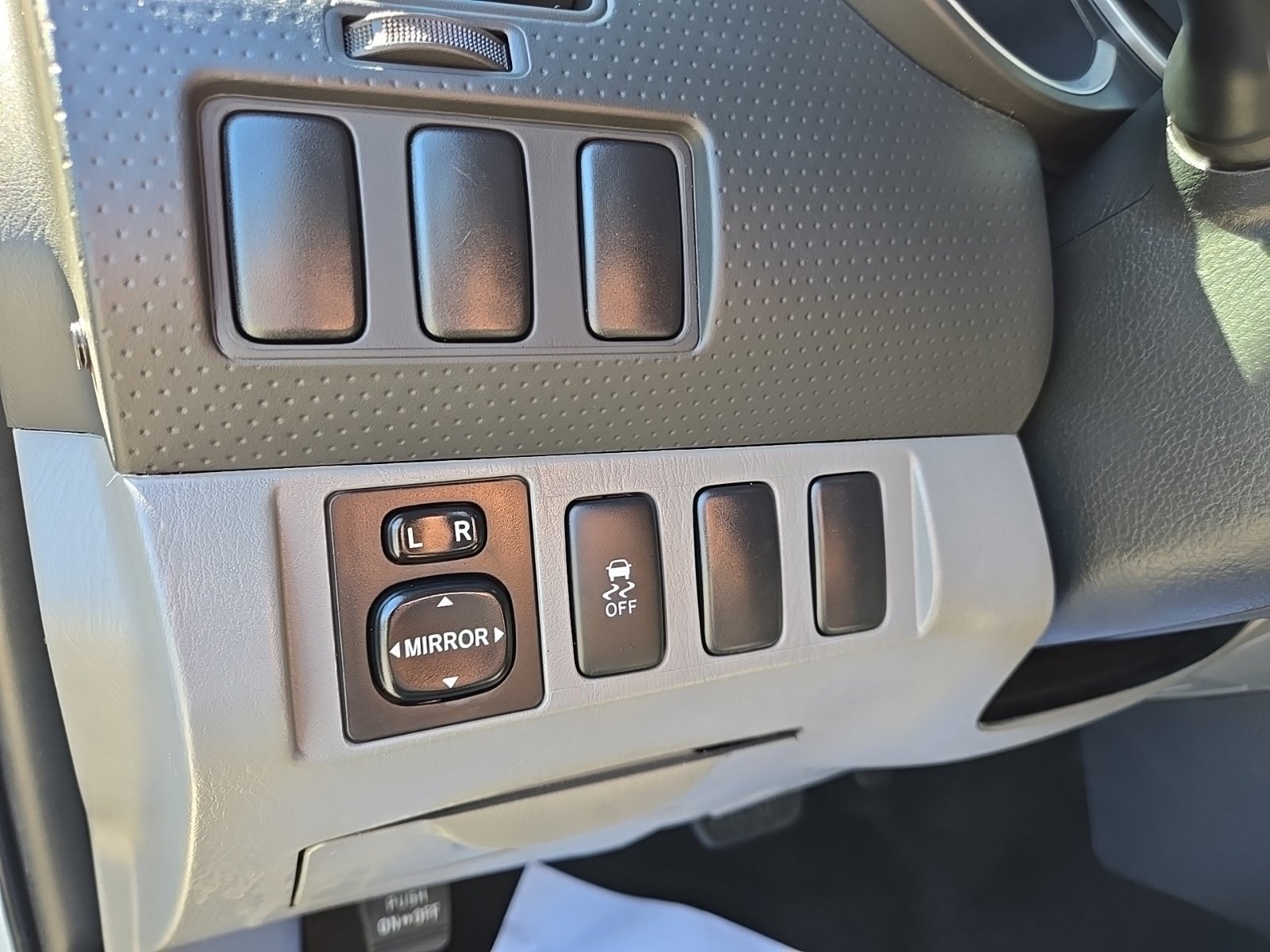Used 2015 Toyota Tacoma 2WD Access Cab w/ SR5 Package image 20