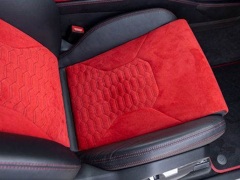 Used 2022 Lamborghini Urus image 41