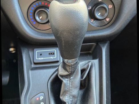 Used 2019 RAM ProMaster City Tradesman image 23