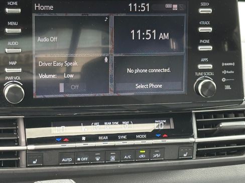 Used 2023 Toyota Sienna XLE Woodland Edition AWD/4WD image 18