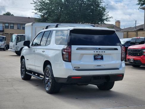 Used 2022 Chevrolet Tahoe Z71 w/ Luxury Package AWD/4WD image 3