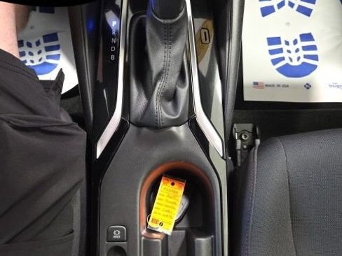 Used 2025 Toyota Corolla SE FWD image 25