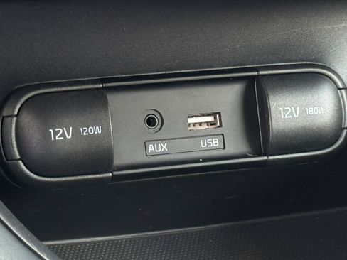 Used 2016 Kia Soul FWD image 17
