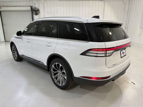 New 2026 Lincoln Aviator AWD image 26