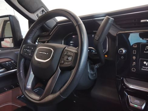 Used 2024 GMC Sierra 2500 Denali Ultimate AWD/4WD image 28