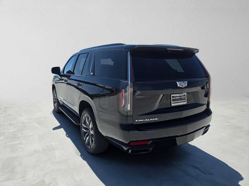 Used 2024 Cadillac Escalade Sport AWD/4WD image 5
