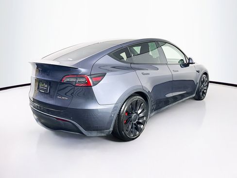 Used 2022 Tesla Model Y Performance image 9