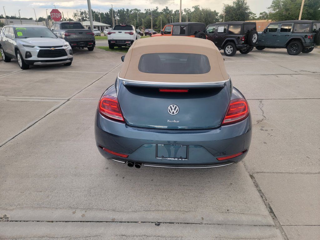 Used 2018 Volkswagen Beetle 2.0T FWD image 4