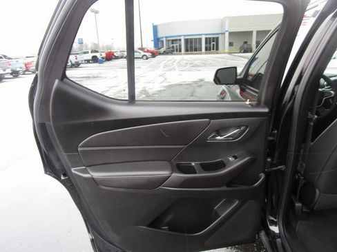 Certified 2023 Chevrolet Traverse Premier w/ Redline Edition image 19