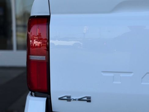 New 2026 Toyota Tacoma SR5 AWD/4WD image 10