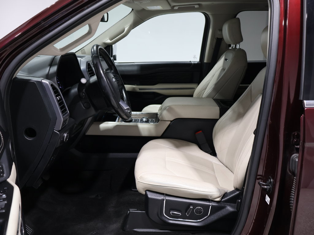 Used 2020 Ford Expedition Platinum AWD/4WD image 12