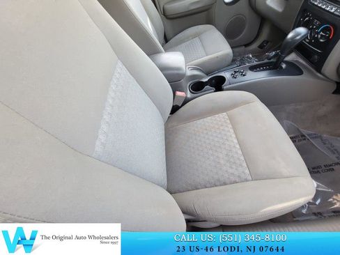 Used 2005 Jeep Liberty Sport image 13