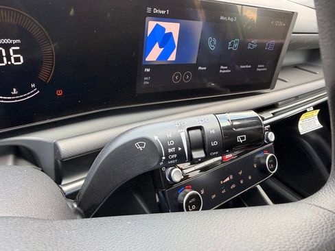 Used 2025 Hyundai Tucson SEL FWD image 18