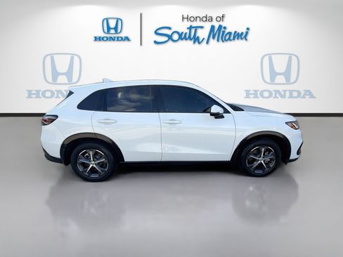 Used 2024 Honda HR-V EX-L image 8