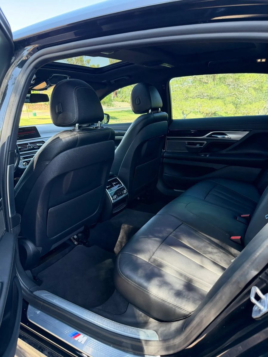 Used 2019 BMW 740i xDrive w/ M Sport Package AWD/4WD image 13