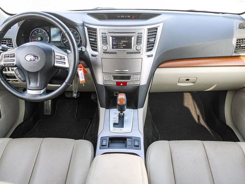 Used 2014 Subaru Outback 2.5i Limited image 12