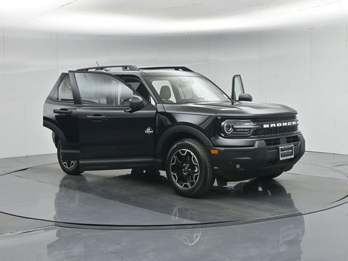 New 2026 Ford Bronco Sport Outer Banks w/ Outer Banks Tech Package+ AWD/4WD image 32
