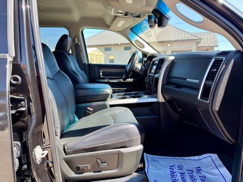 Used 2018 RAM 3500 Laramie image 13