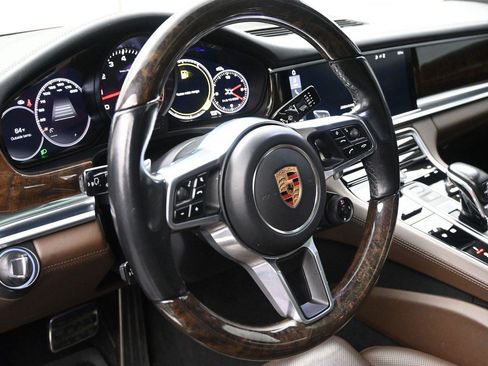 Used 2017 Porsche Panamera 4S AWD/4WD image 9