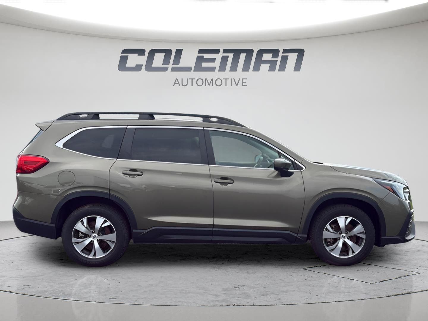 Used 2025 Subaru Ascent Premium AWD/4WD image 13