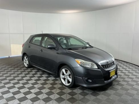Used 2009 Toyota Matrix S FWD image 3